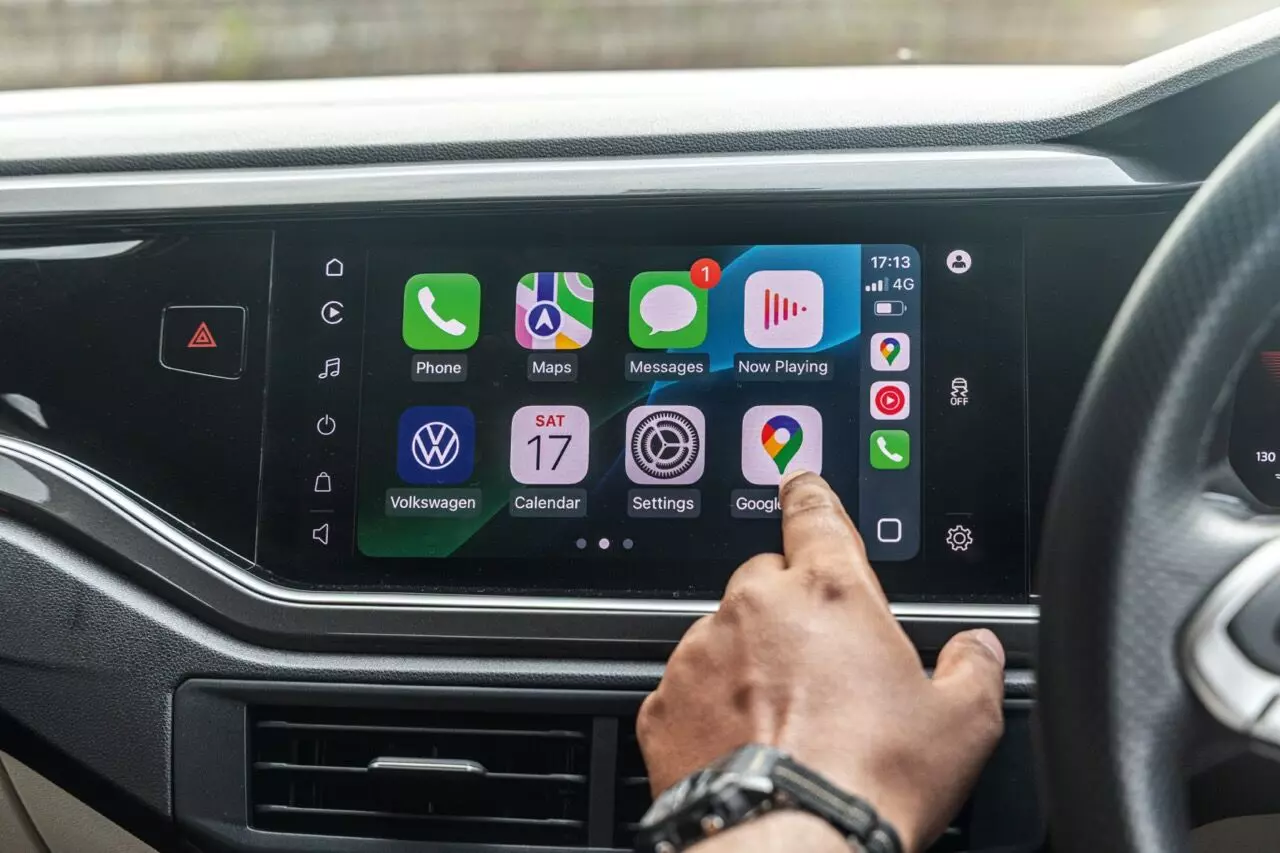 The generous levels of equipment on the Virtus includes features such as a 10.1-inch touchscreen infotainment, eight speakers, wireless Apple CarPlay and Android Auto connectivity – Shot by Avdhoot A Kolhe for evo India