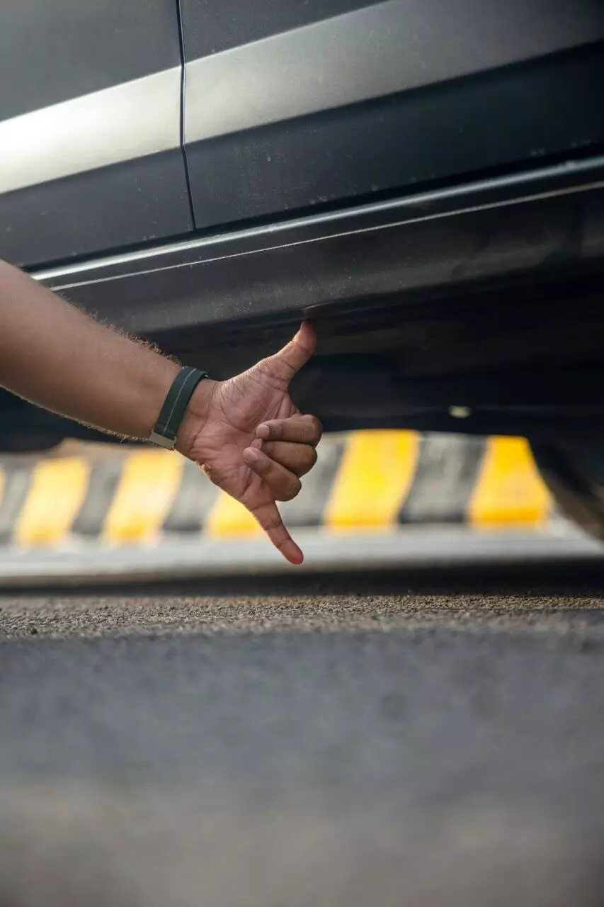 179mm of ground clearance on offer means that there’s no need to worry about the Virtus scraping its belly over speed breakers – Shot by Avdhoot A Kolhe for evo India