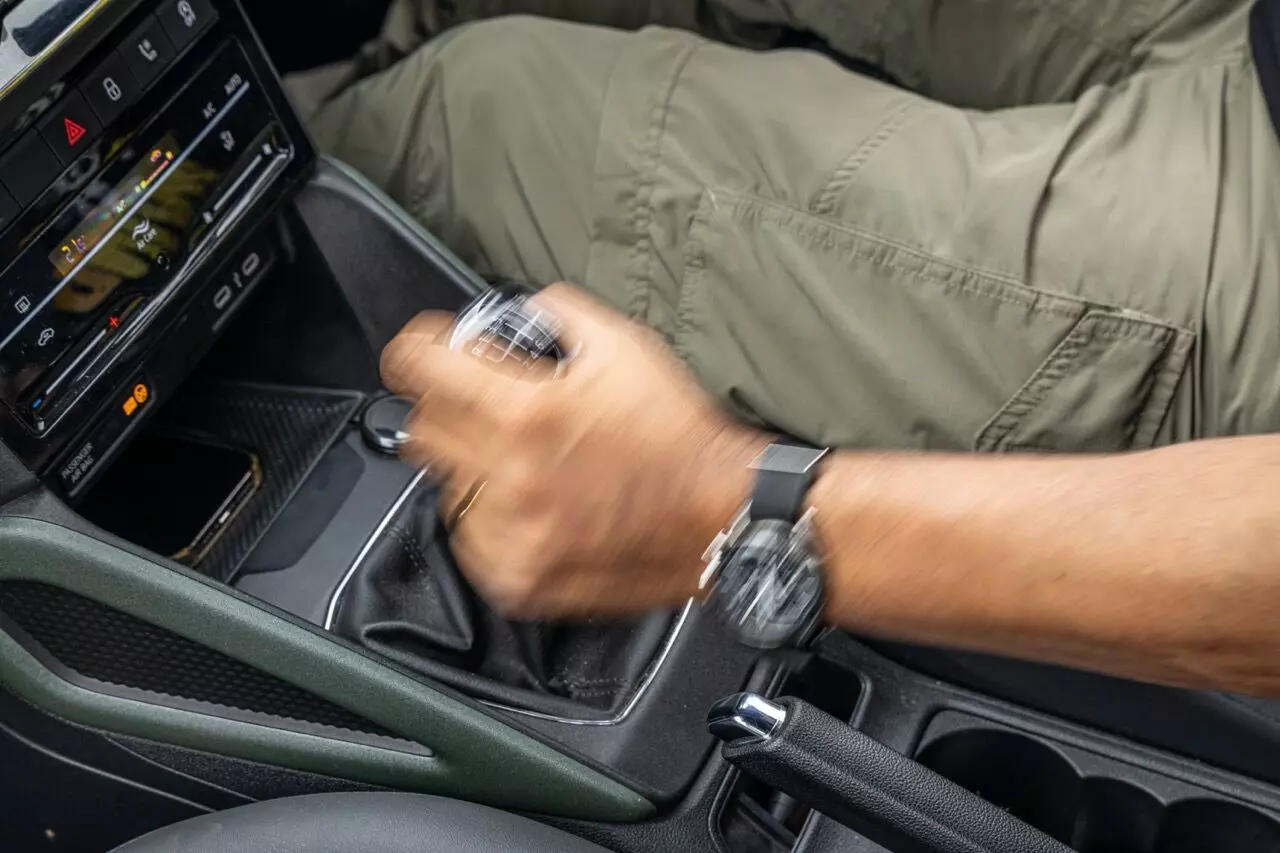 The gear shift quality on the Kylaq is excellent – Shot by Avdhoot A Kolhe and Rohit G Mane for evo India The gear shift quality on the Kylaq is excellent – Shot by Avdhoot A Kolhe and Rohit G Mane for evo India