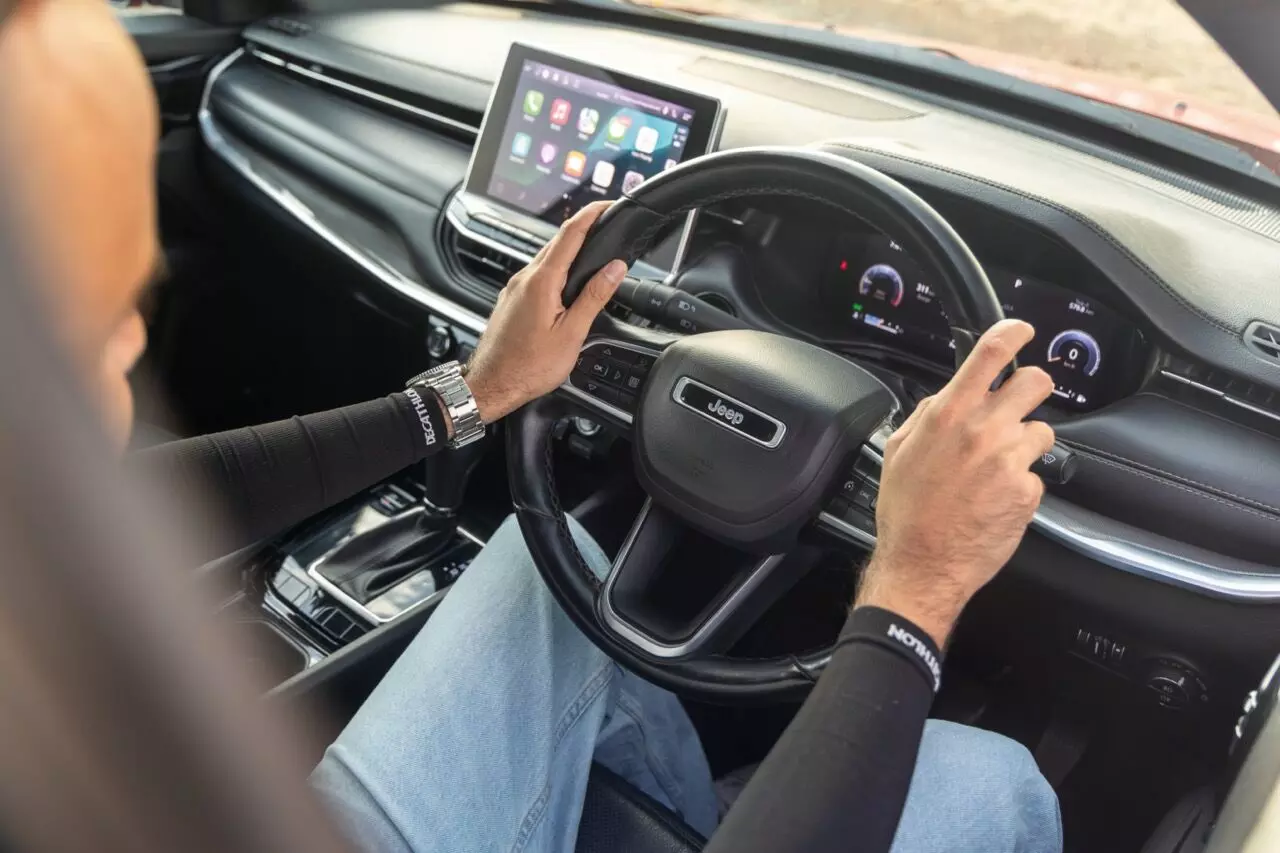 The interiors of the Jeep Compass held up well, save for the piano black bits around the gear selector which were prone to dust