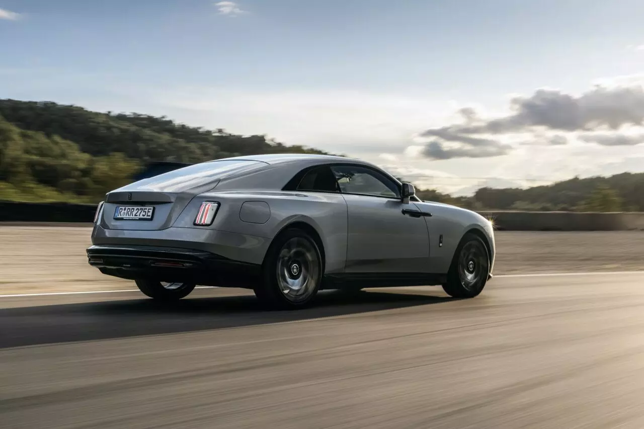 Prices for the Rolls-Royce Black Badge Spectre start from ₹9.5 crore Prices for the Rolls-Royce Black Badge Spectre start from ₹9.5 crore