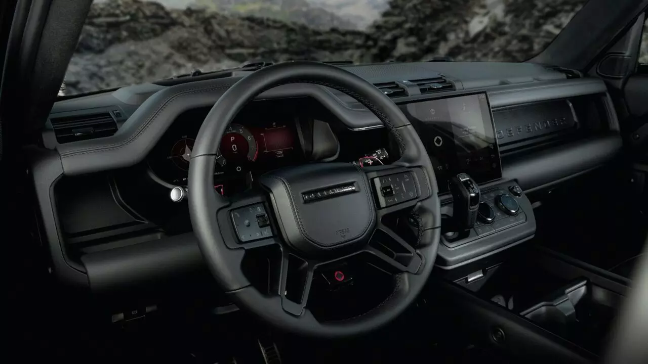 The dashboard of the Defender Octa Black features a cross car beam finished in a satin black powder coat The dashboard of the Defender Octa Black features a cross car beam finished in a satin black powder coat