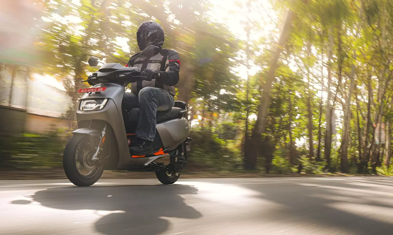 Hero Vida VX2 Plus first ride review: Everything that the V1 and V2 wasn’t?