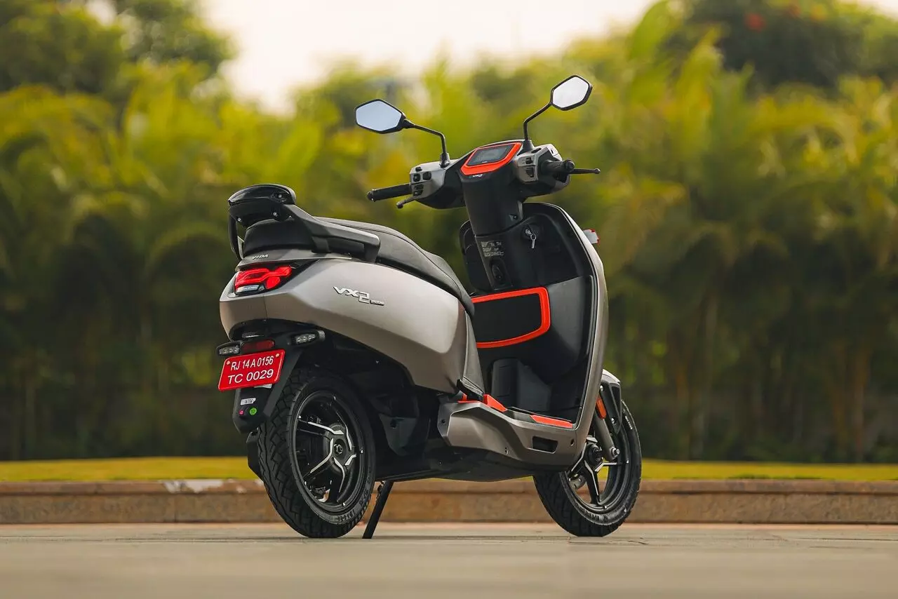 Theres not much to complain about and the Hero Vida VX2 is an easy scooter to recommend for someone who wants a no-nonsense EV – Shot by Avdhoot A Kolhe for evo India