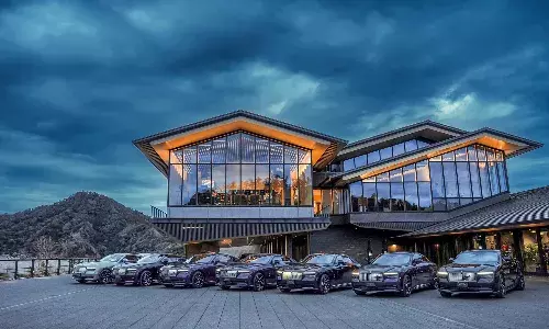 2025 Rolls-Royce Black Badge Spectre driven at the Magarigawa Club, Japan 2025 Rolls-Royce Black Badge Spectre driven at the Magarigawa Club, Japan