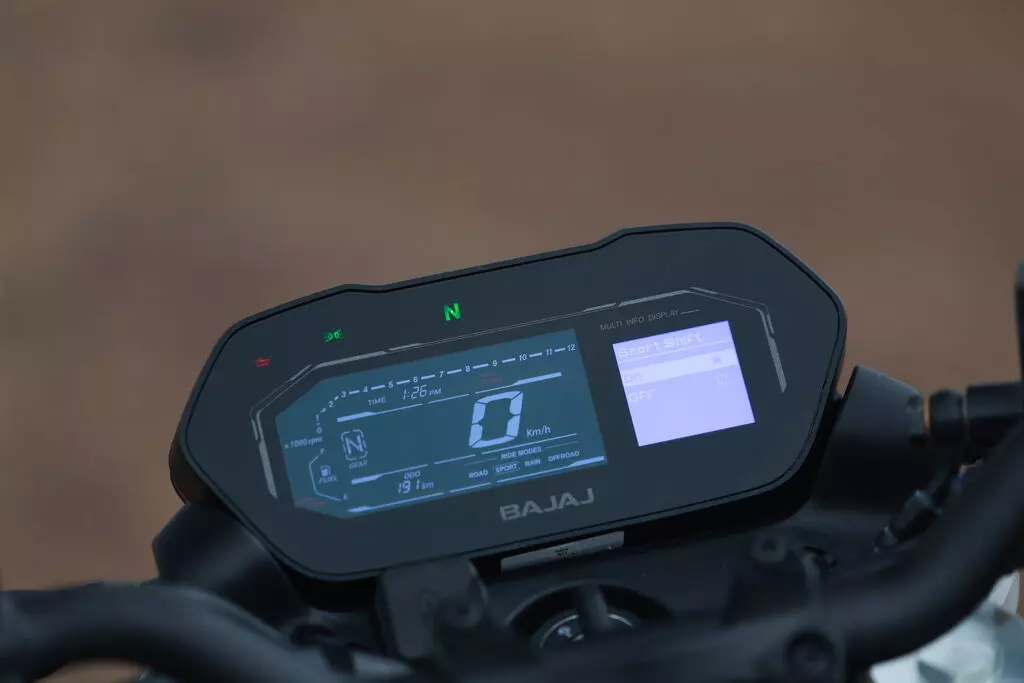 The 2025 Bajaj Pulsar NS400Z continues with the same cluster as before. Shot by Rohit G Mane for evo India The 2025 Bajaj Pulsar NS400Z continues with the same cluster as before. Shot by Rohit G Mane for evo India