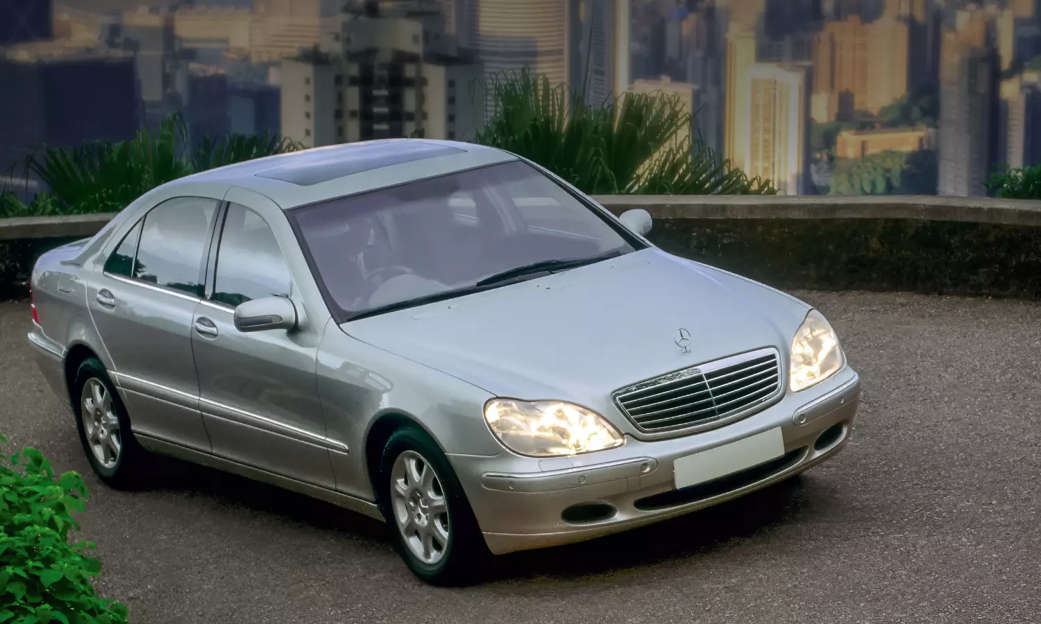 2000 Mercedes-Benz S-Class (W220): Gone But Not Forgotten