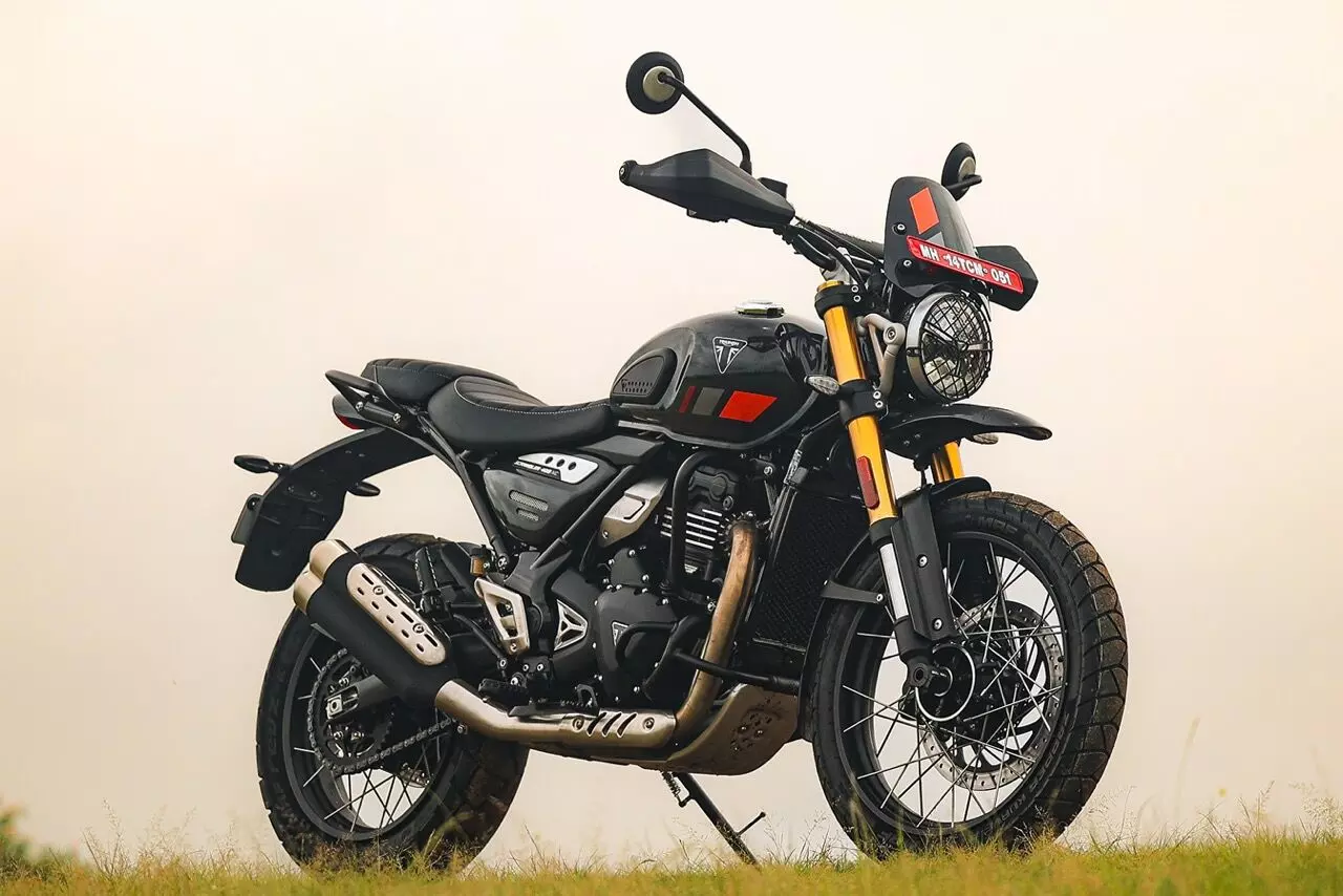 The Scrambler 400 X is a gorgeous motorcycle and Triumph has made the right move of not messing with that formula with the 400 XC – Shot by Avdhoot A Kolhe for evo India The Scrambler 400 X is a gorgeous motorcycle and Triumph has made the right move of not messing with that formula with the 400 XC – Shot by Avdhoot A Kolhe for evo India
