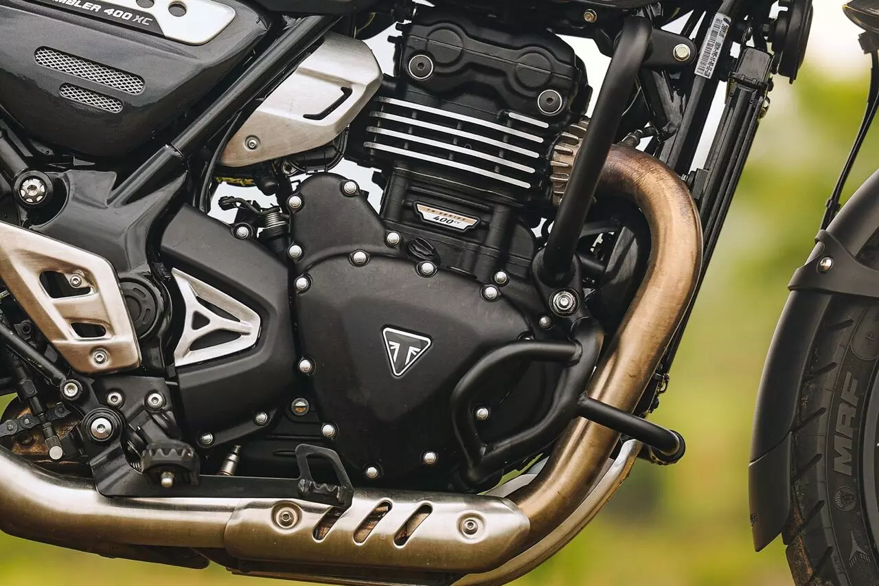 The 398.15cc TR series engine is still good for 39.5bhp at 8000rpm and 37.5Nm at 6500rpm – Shot by Avdhoot A Kolhe for evo India The 398.15cc TR series engine is still good for 39.5bhp at 8000rpm and 37.5Nm at 6500rpm – Shot by Avdhoot A Kolhe for evo India