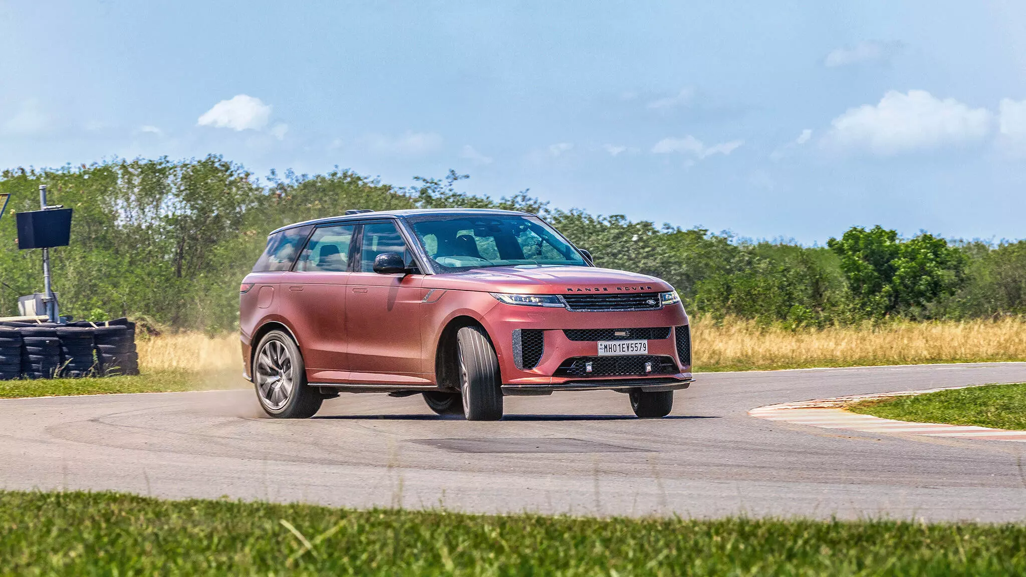 The Range Rover Sport SV Edition Two eagerly goes sideways leaving behind its literal mark at MIC — Shot by Avdhoot A Kolhe for Evo India The Range Rover Sport SV Edition Two eagerly goes sideways leaving behind its literal mark at MIC — Shot by Avdhoot A Kolhe for Evo India