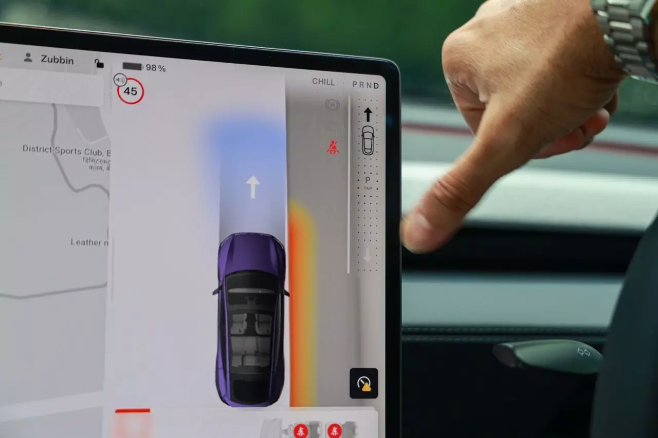 The drive selector for the Tesla, which can be accessed via the screen, can be confusing to use at first – Shot by Rohit G Mane for evo India The drive selector for the Tesla, which can be accessed via the screen, can be confusing to use at first – Shot by Rohit G Mane for evo India