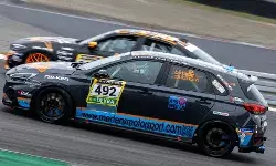 Akshay Gupta scores podium finish at the Nürburgring 6h ADAC Ruhr-Pokal-Rennen Akshay Gupta scores podium finish at the Nürburgring 6h ADAC Ruhr-Pokal-Rennen