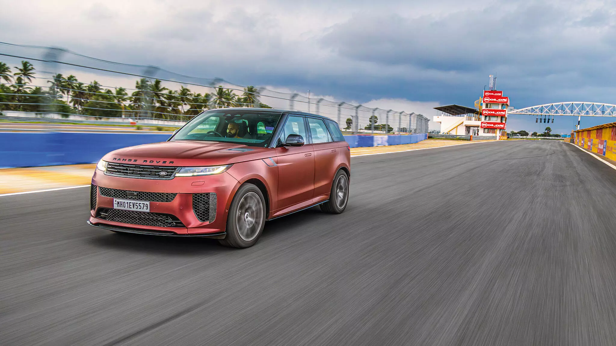 The Range Rover Sport SV Edition Two on the main straight at the Kari Motor Speedway — Shot by Avdhoot A Kolhe for evo India