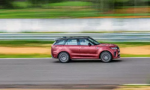 2025 Range Rover Sport SV Edition Two special feature: SV Track Attack Part 3 2025 Range Rover Sport SV Edition Two special feature: SV Track Attack Part 3