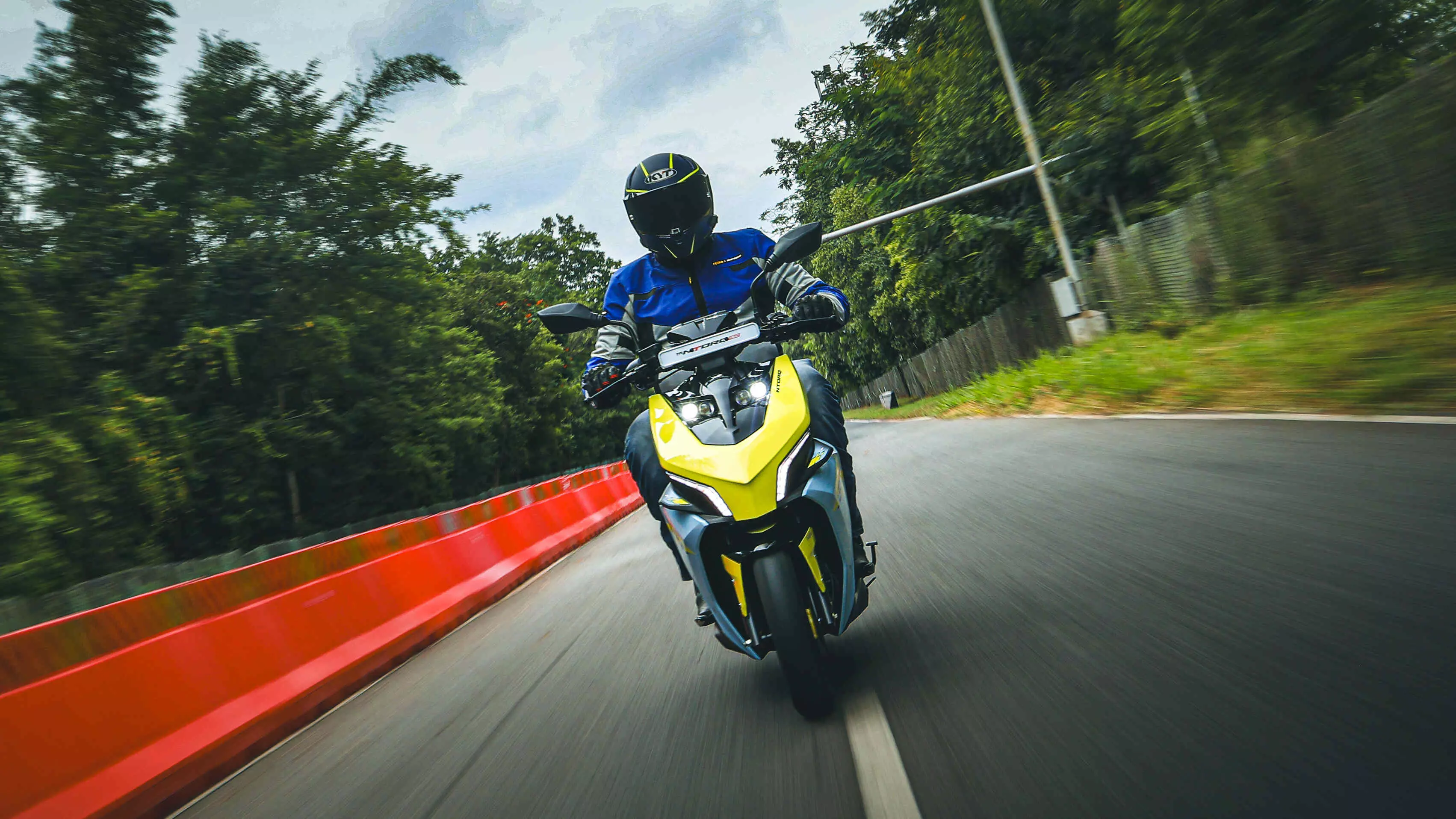 The power delivery is potent and the refinement levels are high; the 150cc engine definitely feels peppier than the 125cc from before —Shot by Shubham Hadke for evo India The power delivery is potent and the refinement levels are high; the 150cc engine definitely feels peppier than the 125cc from before —Shot by Shubham Hadke for evo India