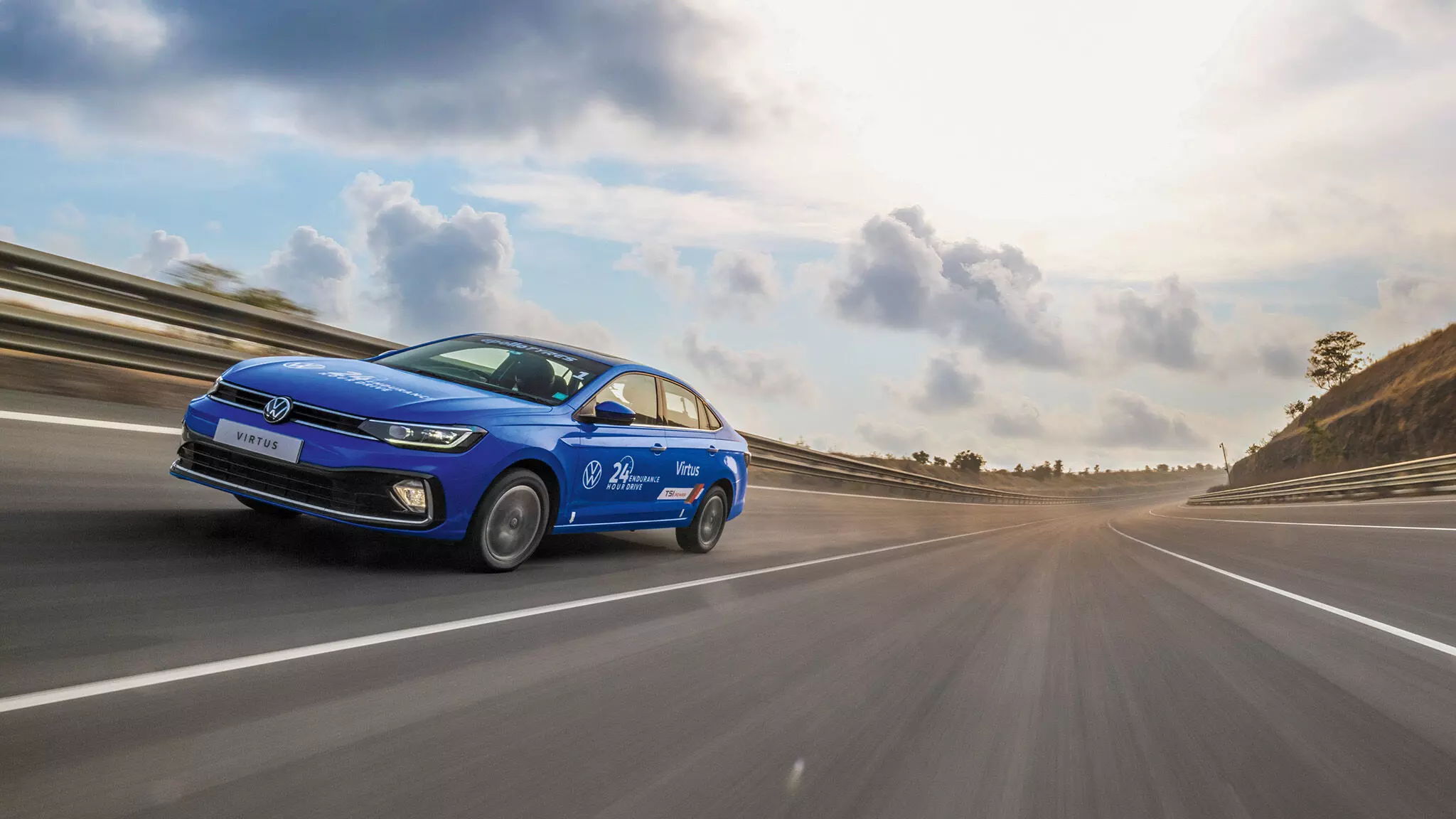 Even the 1-litre TSI offers ample performance, as we found out at the NATRAX during our record-setting drive with the Virtus