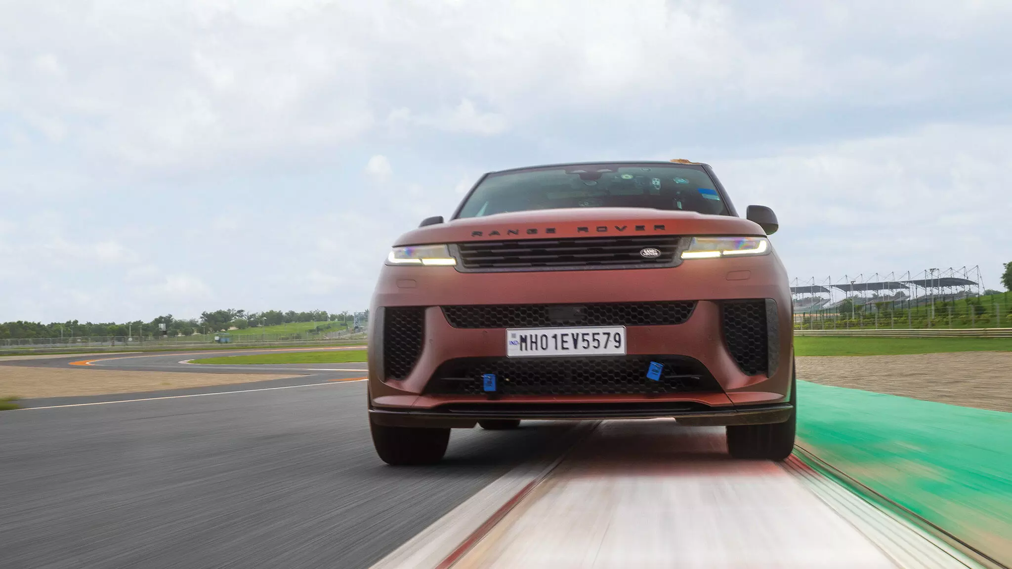 Range Rover Sport SV Edition Two arrives at BIC: The only F1 track Indias ever had — Shot by Rohit G Mane for evo India Range Rover Sport SV Edition Two arrives at BIC: The only F1 track Indias ever had — Shot by Rohit G Mane for evo India