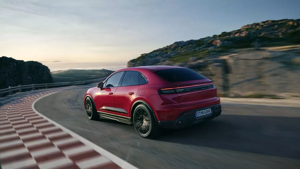 The Macan GTS gets a dual-motor all-wheel drive powertrain that produces 563bhp with overboost The Macan GTS gets a dual-motor all-wheel drive powertrain that produces 563bhp with overboost