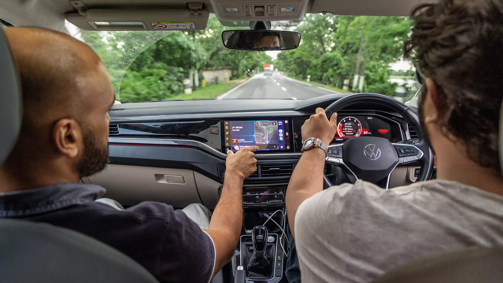 The aero efficient design of the Virtus ensures low NVH levels which helps a great deal with curbing body fatigue on long drives — Shot by Avhdoot A Kolhe & Shubham Hadke for evo India