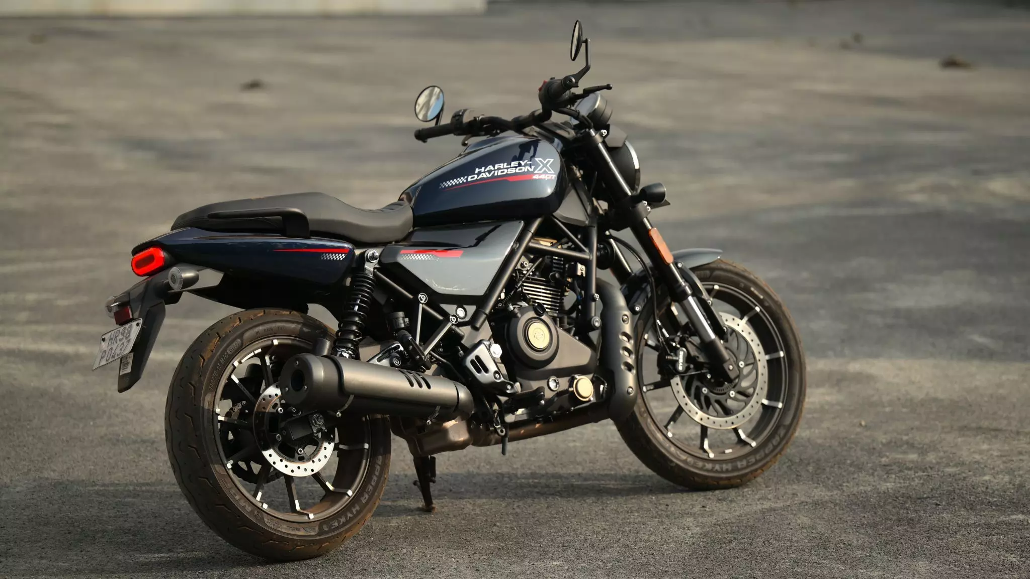 The overall design has become more cohesive with addition such as new exhaust end cap, revised heat shield, rear grab rails – Shot by Harley-Davidson India The overall design has become more cohesive with addition such as new exhaust end cap, revised heat shield, rear grab rails – Shot by Harley-Davidson India