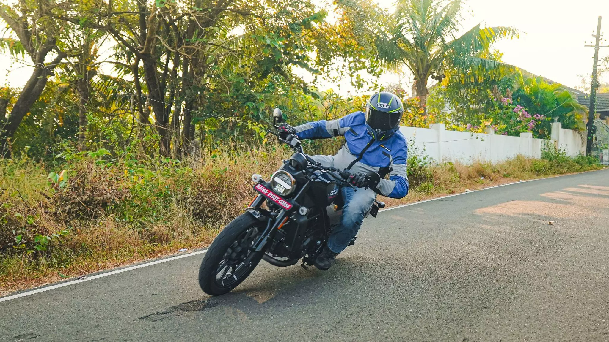 The retuned suspension damping has made the ride more pleasant, making it the most competent cruiser-bike in its class – Shot by Harley-Davidson India The retuned suspension damping has made the ride more pleasant, making it the most competent cruiser-bike in its class – Shot by Harley-Davidson India