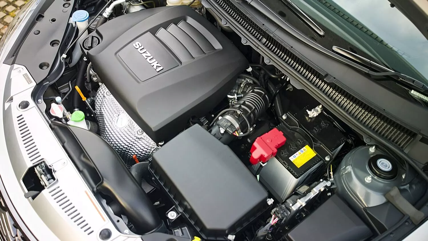 Launched with a 2.4-litre NA petrol engine producing 175bhp and 230Nm, paired with either a 6-speed manual or a CVT with paddle shifters Launched with a 2.4-litre NA petrol engine producing 175bhp and 230Nm, paired with either a 6-speed manual or a CVT with paddle shifters