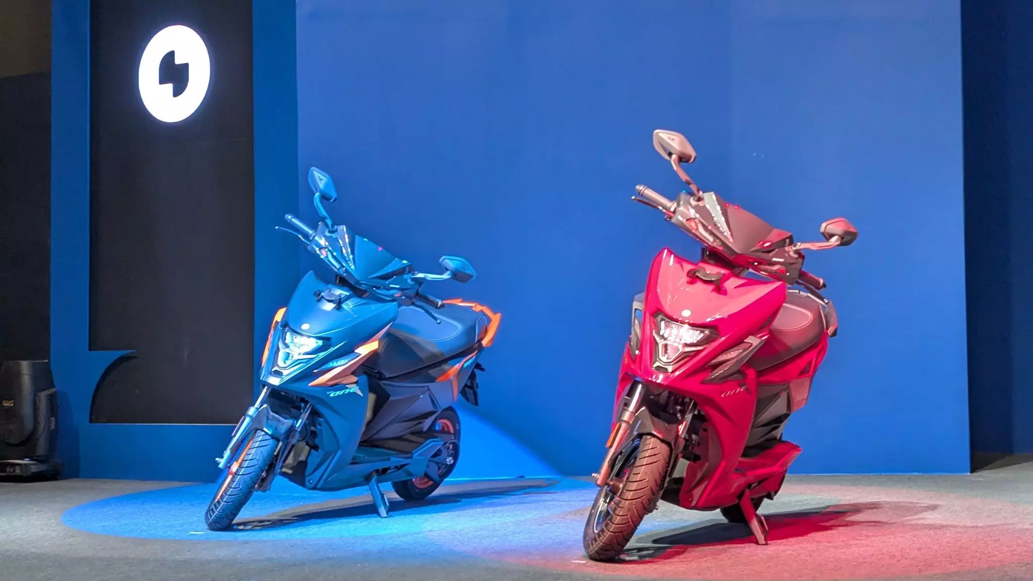 The Gen 2 One model can be had with either 4.5kWh battery (236km IDC tested range) or 5kWh battery (265km IDC tested range) The Gen 2 One model can be had with either 4.5kWh battery (236km IDC tested range) or 5kWh battery (265km IDC tested range)