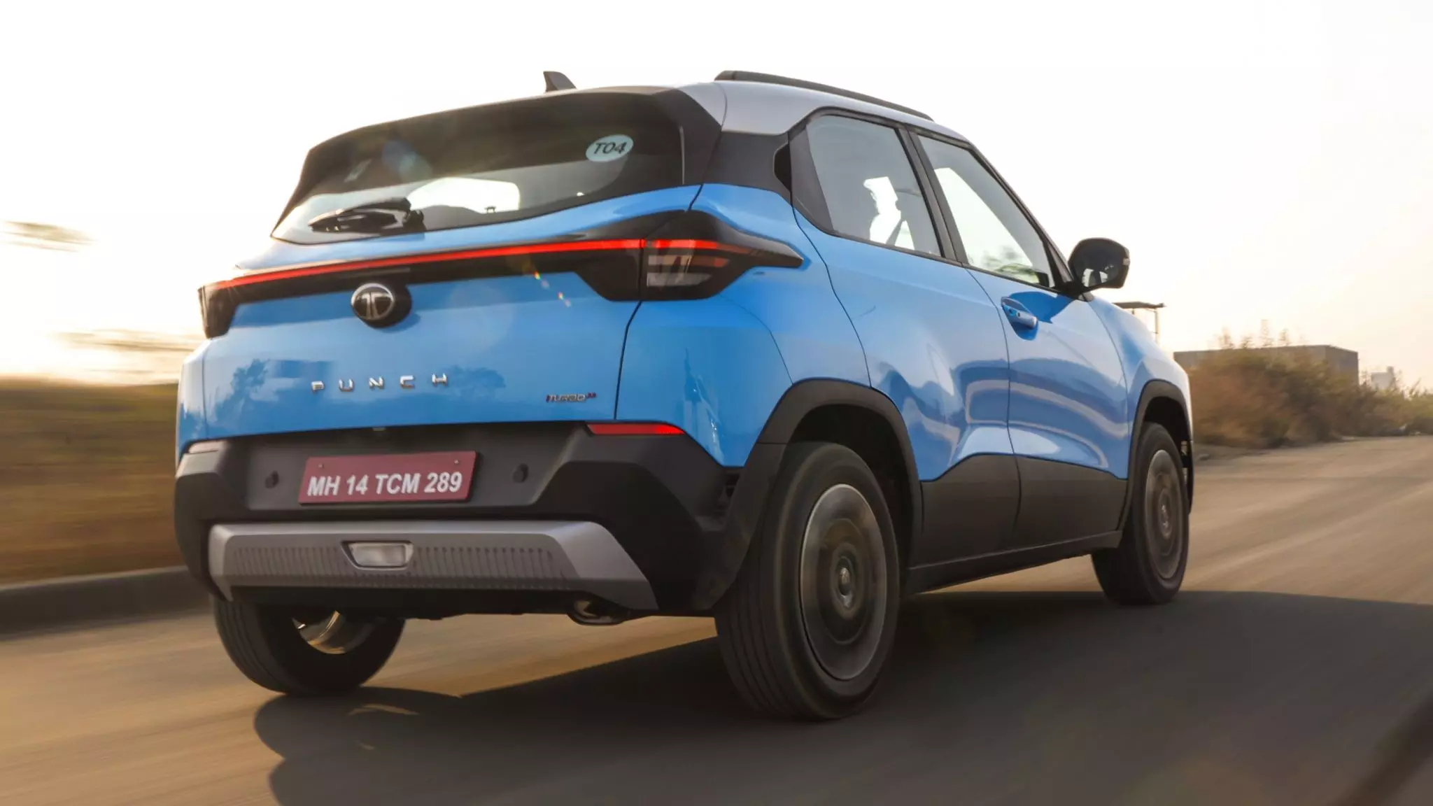 Its Nexon derived 1.2-litre turbo mill puts out 118bhp and 170Nm, finally making the Punch quicker than just adequate — Shot by Rohit G Mane for evo India