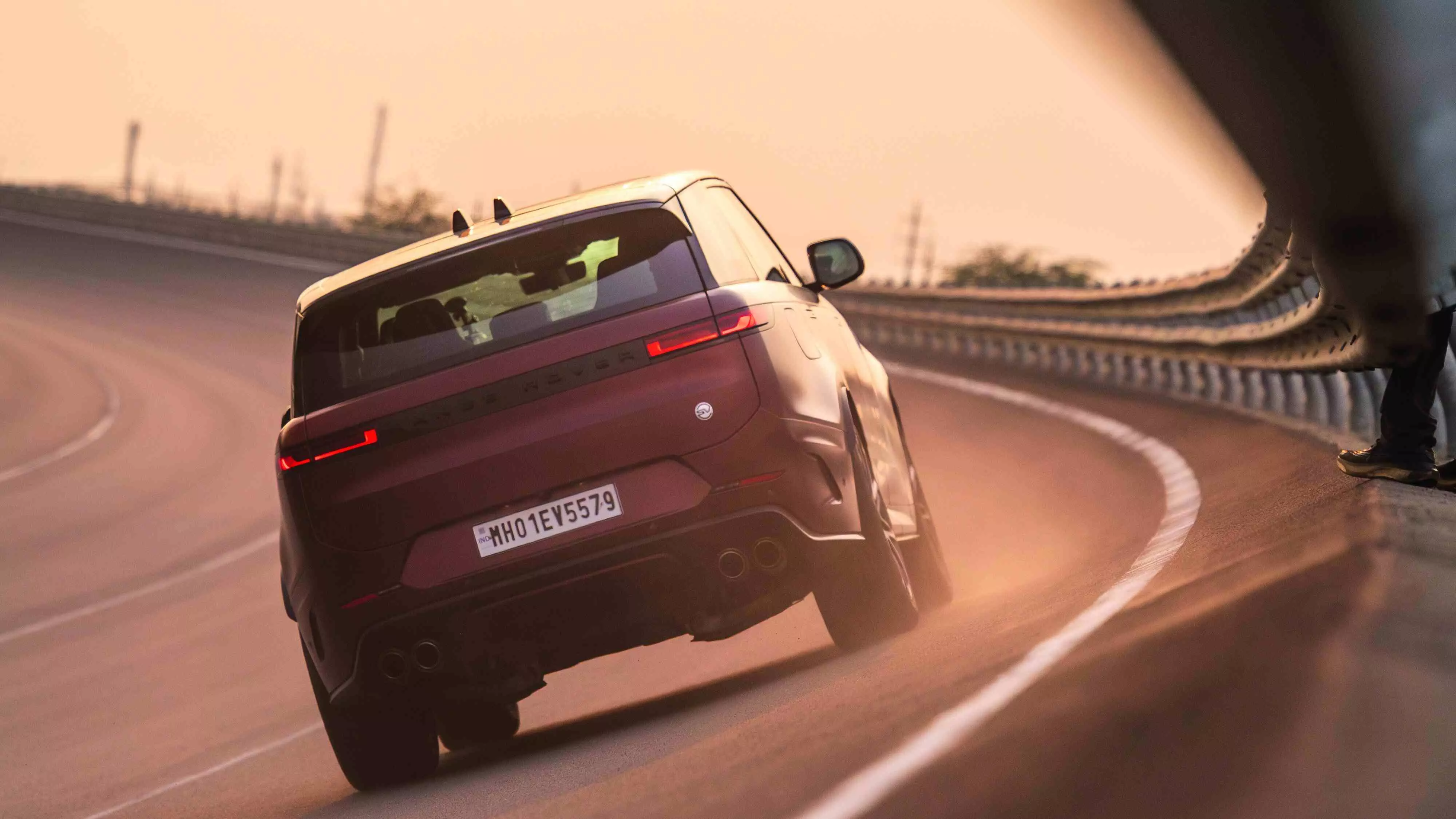 The SUV reached a speed of 281kmph on the high-speed loop