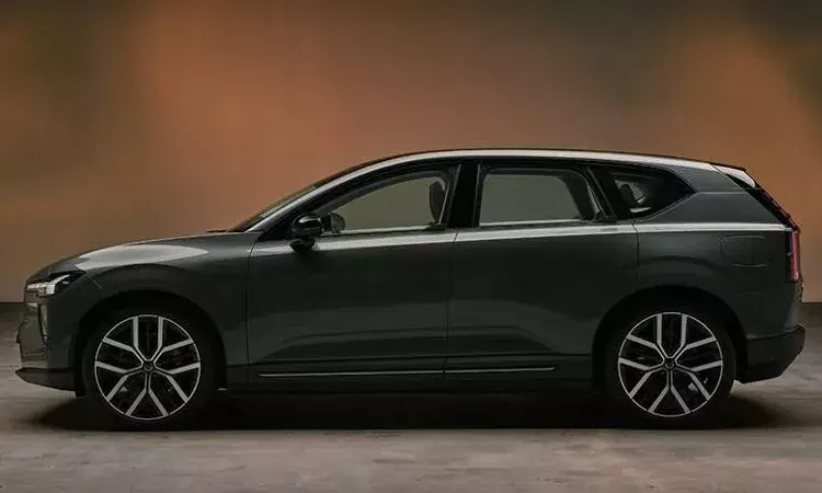 New all-electric Volvo EX60 unveiled in Sweden!