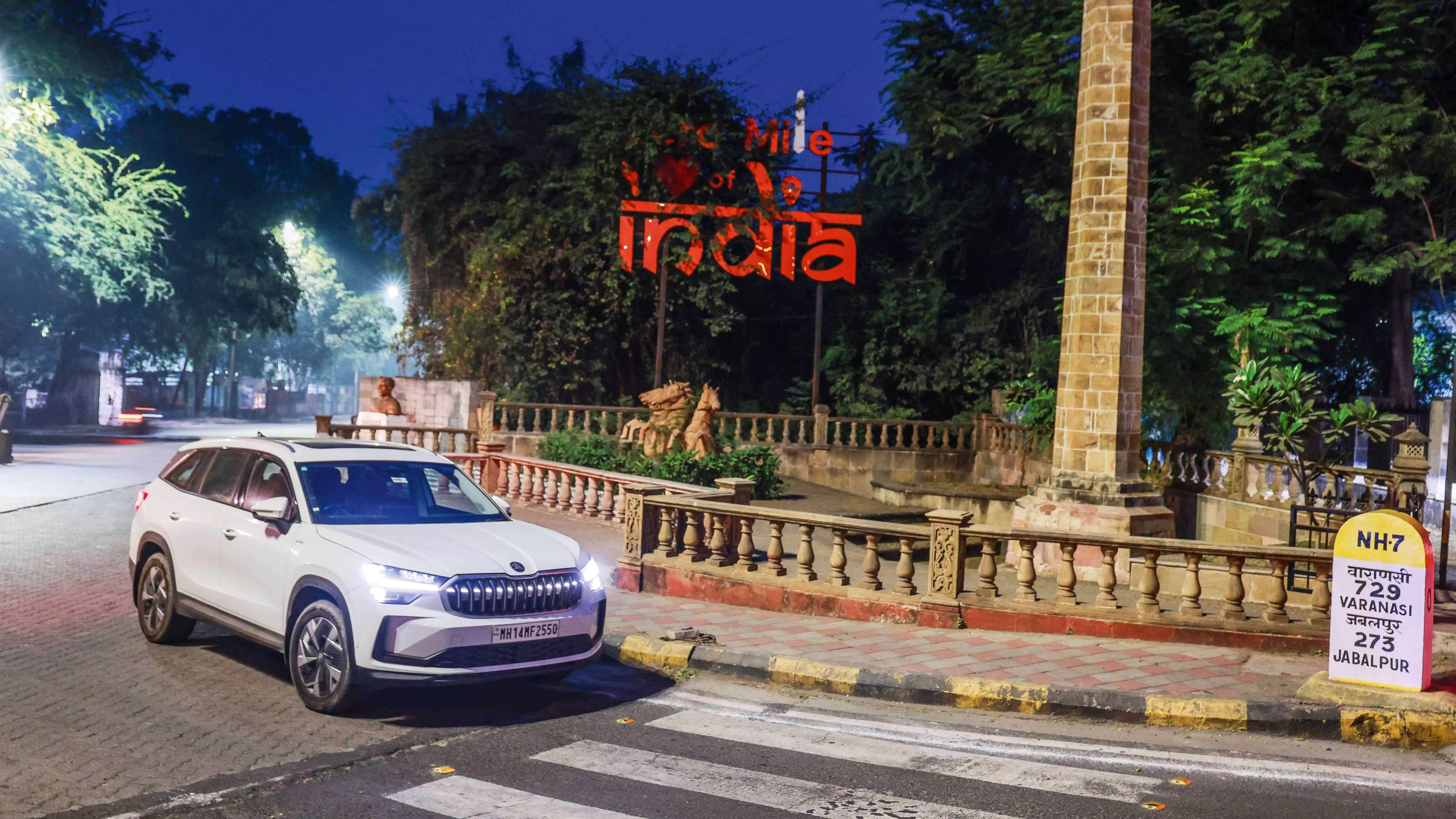 Kodiaq at the Zero milestone in Nagpur, India