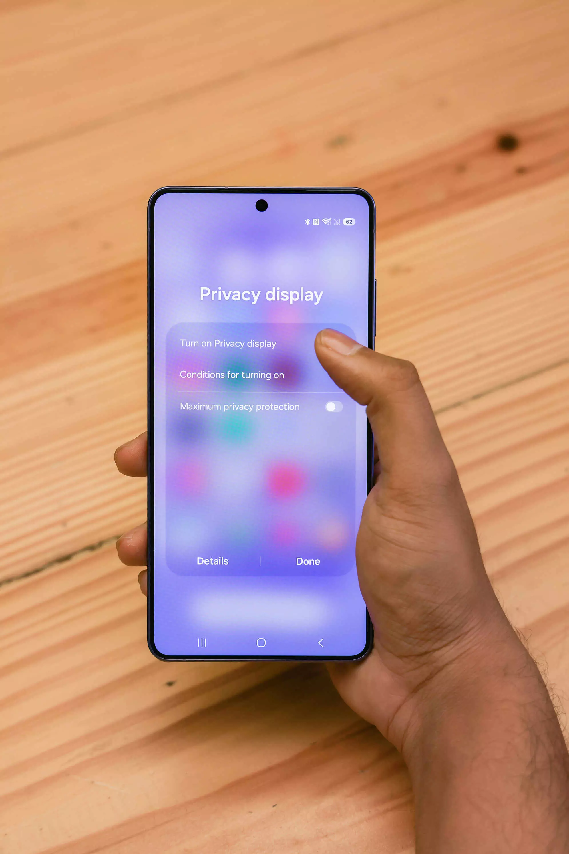 Samsung Galaxy S26 Ultra gets the world’s first built-in privacy display