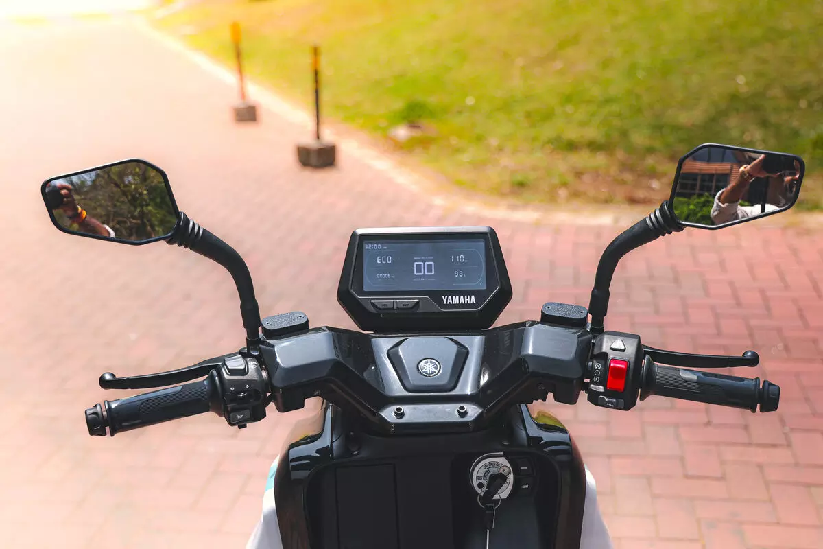 The TFT display on the Yamaha EC-06 is the same as the River Indie. The TFT display on the Yamaha EC-06 is the same as the River Indie.