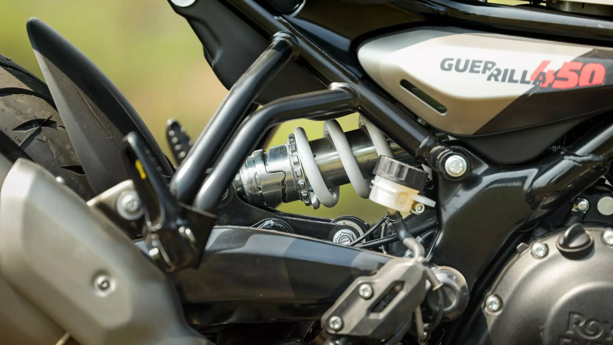 Royal Enfield hasnt fiddled with the suspension setup for the sake of curbing costs and retaining the sporty character the chassis always carried – Shot by Rohan Sonwane for evo India Royal Enfield hasnt fiddled with the suspension setup for the sake of curbing costs and retaining the sporty character the chassis always carried – Shot by Rohan Sonwane for evo India