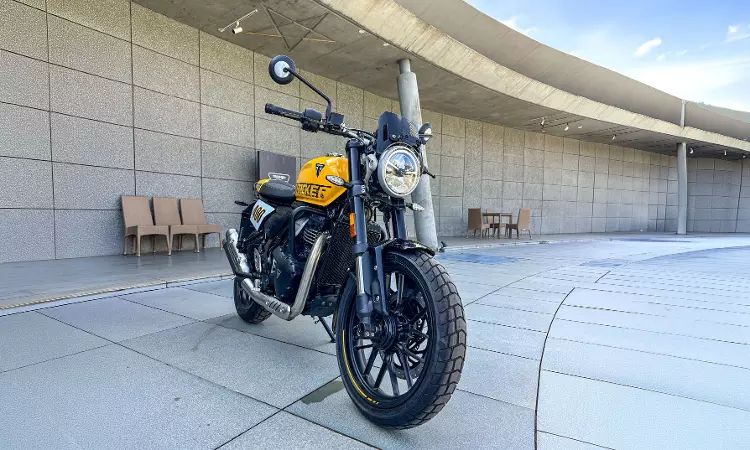 Triumph India launches its fifth ‘400’ model named, Tracker at ₹2.46 lakh