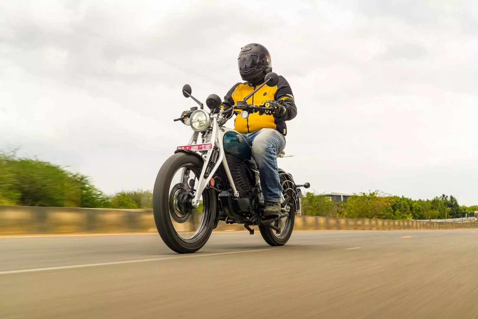 Royal Enfield Flying Flea C6 first impressions: is this the EV we’ve been waiting for? Royal Enfield Flying Flea C6 first impressions: is this the EV we’ve been waiting for?