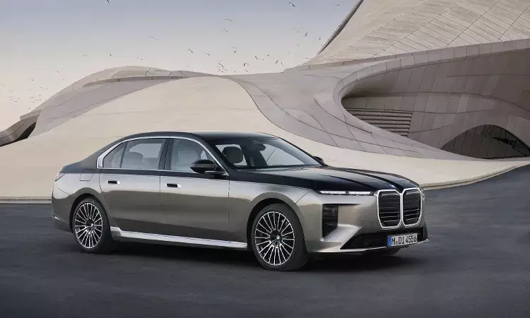 2026 BMW 7 Series unveiled with updated design, Neue Klasse tech and multiple powertrain options
