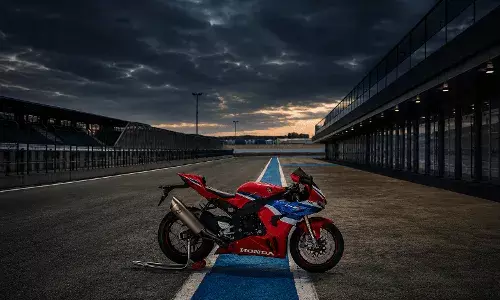 Honda expands BigWing line-up with CB750 Hornet E-Clutch, XL750 Transalp E-Clutch, Gold Wing and Fireblade SP
