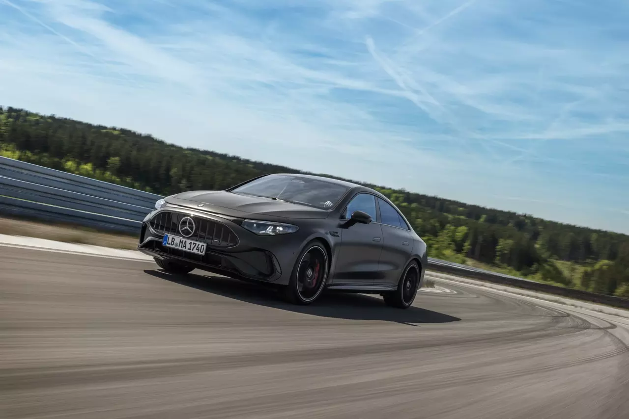 Mercedes-AMG CLA 45 revealed: baby AMG now has McLaren-baiting performance Mercedes-AMG CLA 45 revealed: baby AMG now has McLaren-baiting performance
