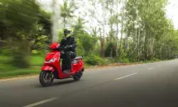 Simple Wave first ride review: A convincing family scooter with one big flaw