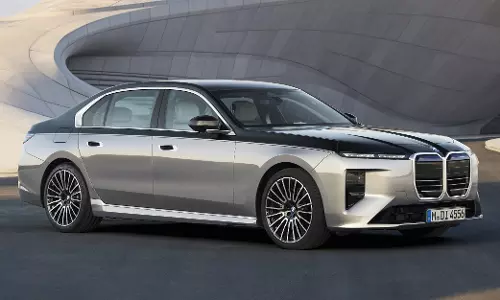 BMW India launches its latest flagship sedans, priced from ₹1.95 crore