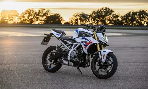 BMW F 450 R naked sports bike unveiled