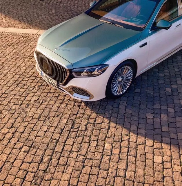 Mercedes-Maybach S-Class unveiled: Opulent as ever Mercedes-Maybach S-Class unveiled: Opulent as ever