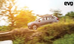 Live the Adventure with Honda WR-V, part 2: Kayaking into the rapids Live the Adventure with Honda WR-V, part 2: Kayaking into the rapids