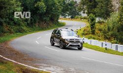 Getting high with the Renault Duster: Driving to the highest peak in Tamil Nadu
