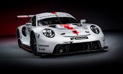 2019 Porsche 911 RSR revealed with new 4.2-litre engine 2019 Porsche 911 RSR revealed with new 4.2-litre engine
