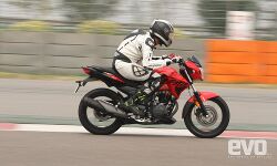 Is the all-new Hero Xtreme 200R late to the party? Is the all-new Hero Xtreme 200R late to the party?