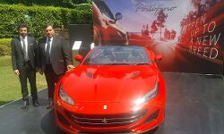 Ferrari Portofino launched at Rs 3.5 crore Ferrari Portofino launched at Rs 3.5 crore