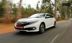 Honda Civic test drive review: Ready to challenge the Corolla Altis, Octavia & Elantra Honda Civic test drive review: Ready to challenge the Corolla Altis, Octavia & Elantra
