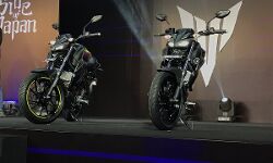 Yamaha MT-15 launched in India at Rs 1.36 lakh Yamaha MT-15 launched in India at Rs 1.36 lakh